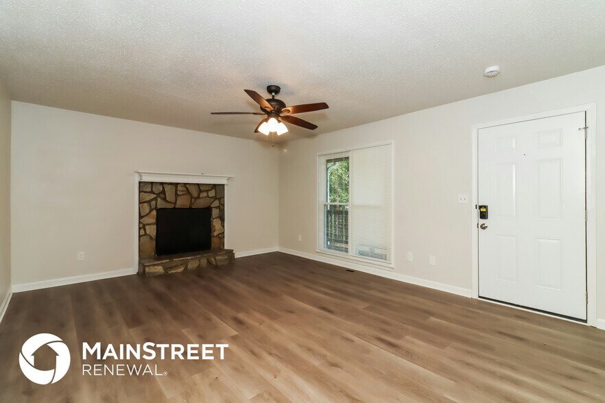 Building Photo - 41 Valley Dr