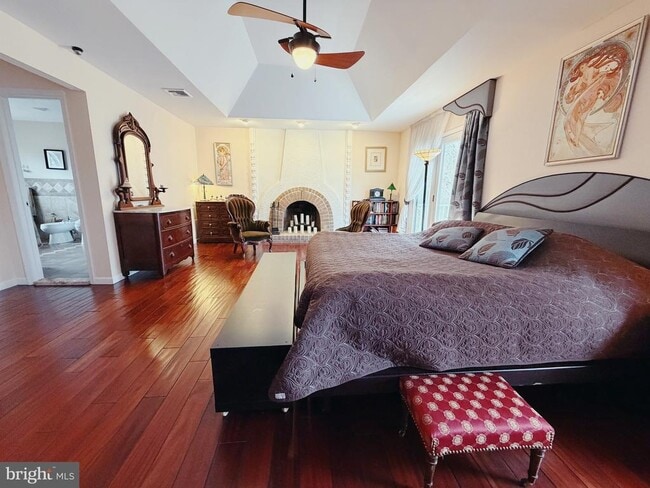 Building Photo - 1317 Mettler Rd