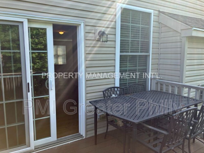 Building Photo - 2716 Keebler Ct
