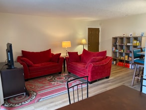 Building Photo - 9548 University Terrace Dr