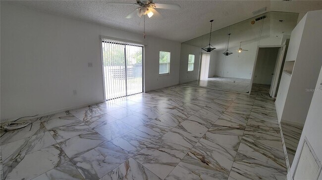 Building Photo - 3048 Bonkirk Dr