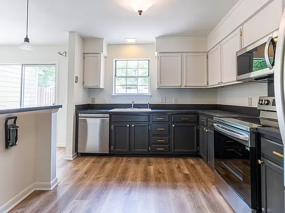 Building Photo - 3276 Heathstead Place