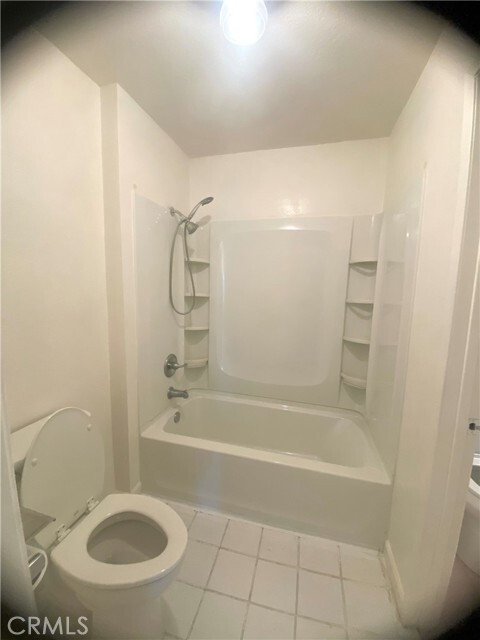 Building Photo - 25651 Mont Pointe