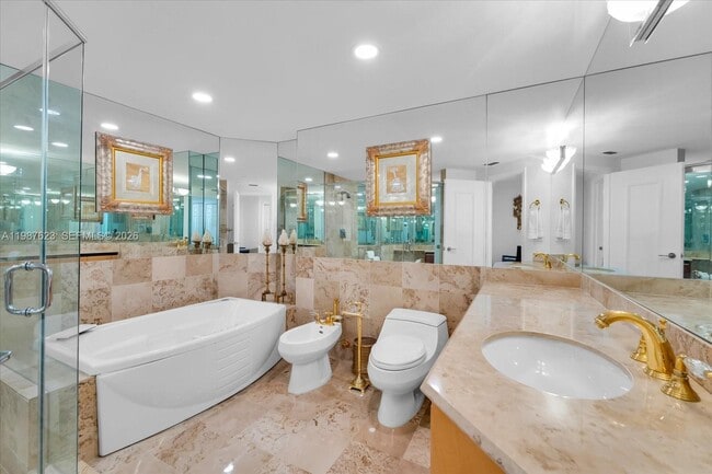 Building Photo - 1455 Ocean Dr