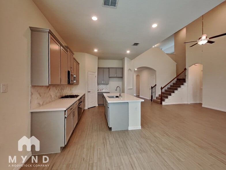 Building Photo - 14880 Gilley Ln