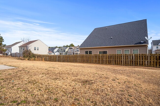 Building Photo - REDUCED- COME SEE TODAY!  Welcome home to ...