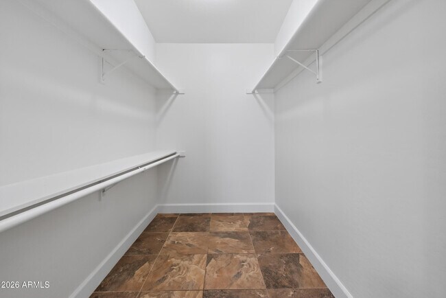 Building Photo - 4902 W Crocus Dr