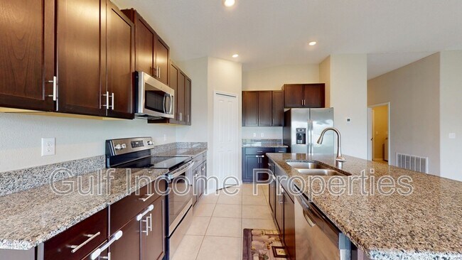 Building Photo - 5412 Olano St