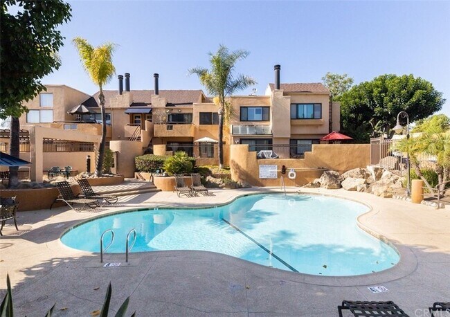 Building Photo - 25671 Le Parc