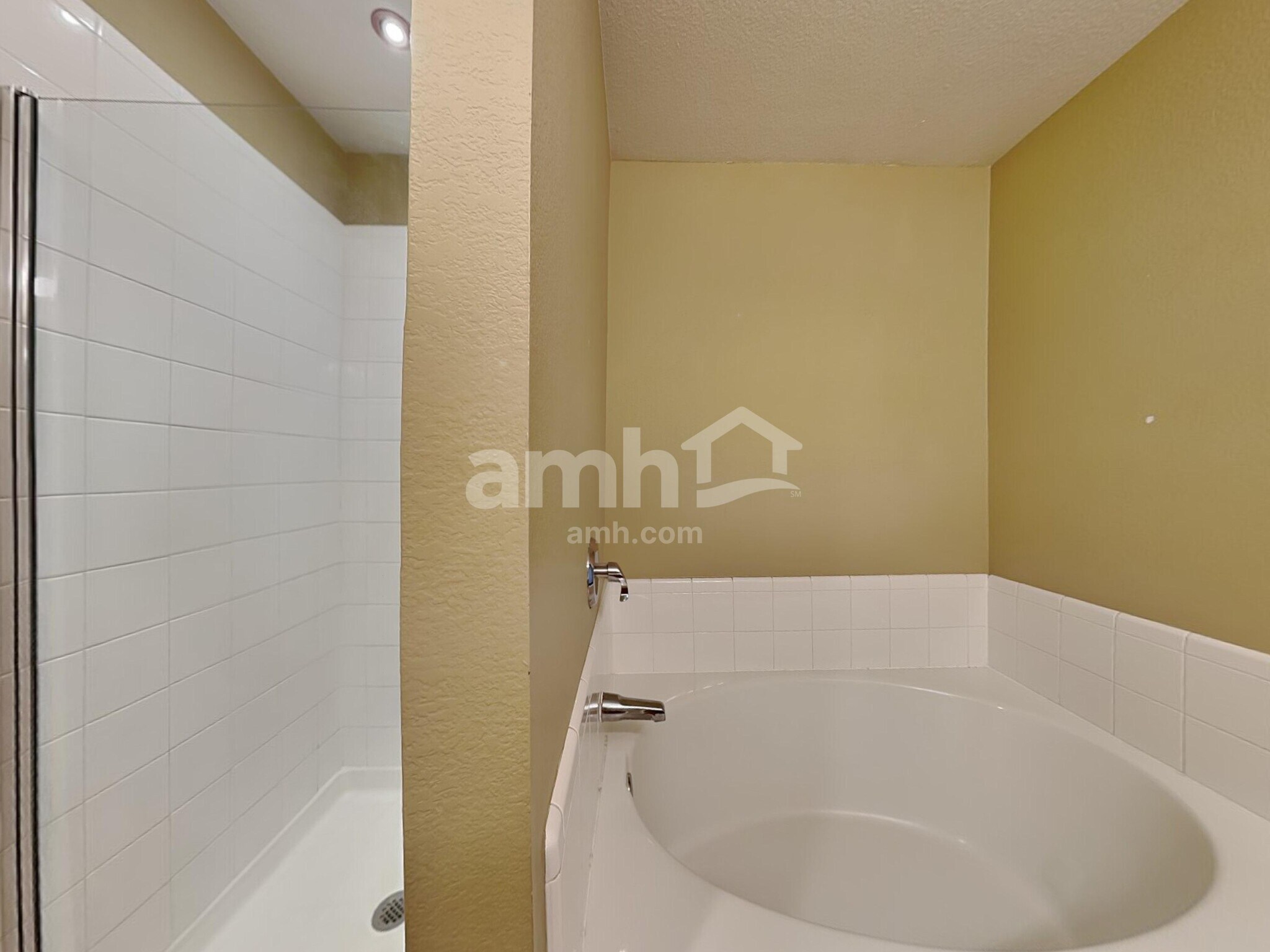 Building Photo - 2928 Frontier Ln