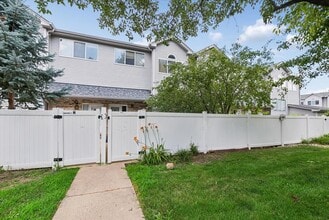 Building Photo - 441 Park Ridge Ln