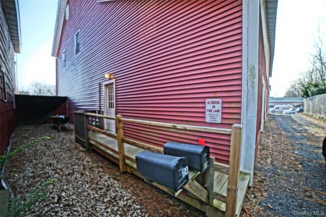 Building Photo - 26 Railroad Ave
