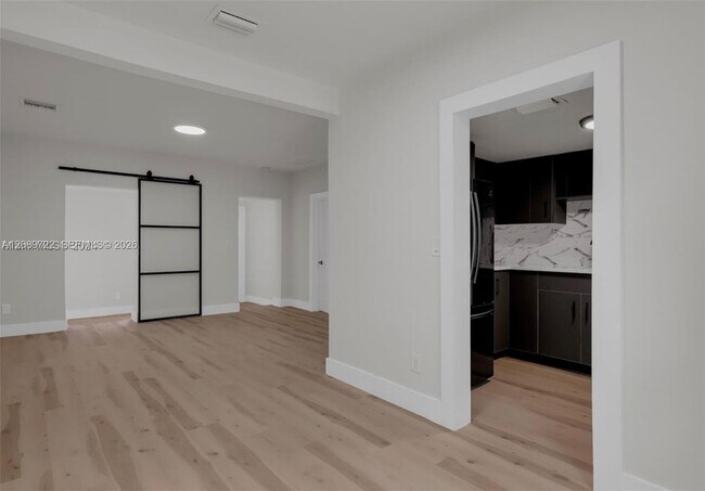 Building Photo - 345 NW 44th St