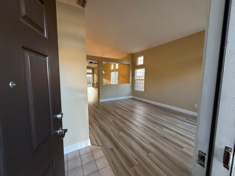 Building Photo - 278 Havenwood Cir