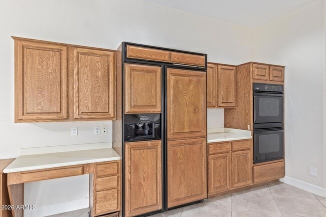 Building Photo - 589 N Acacia Dr