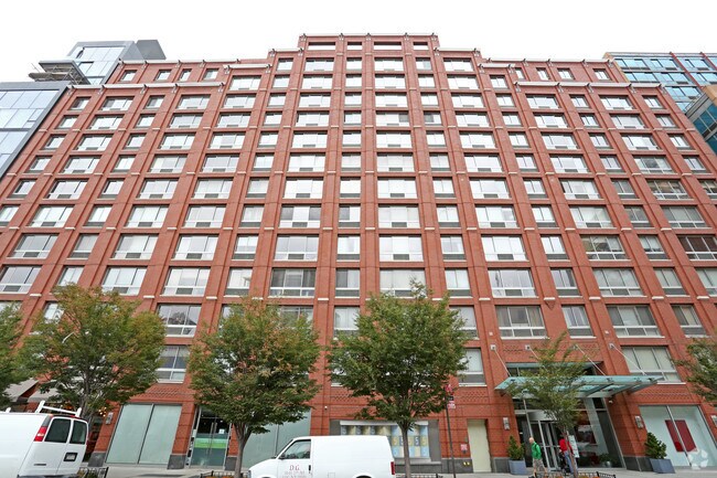 Building Photo - 555 West 23rd Street