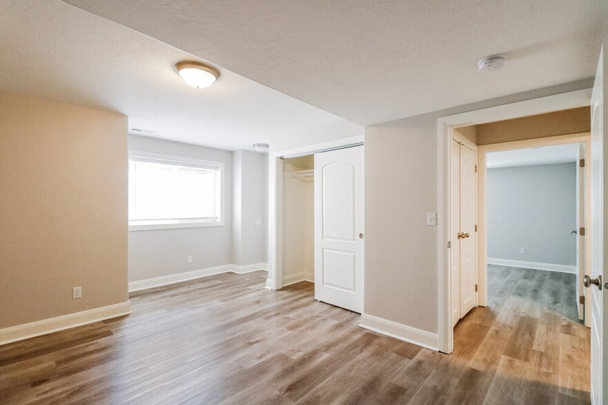 Building Photo - 817 N 600 W