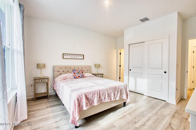 Building Photo - 94242 Goodwood Dr
