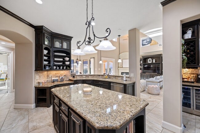 Building Photo - 21603 Christopher Lake Ct