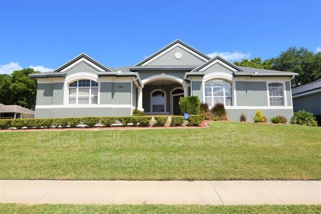 Primary Photo - 2218 Longleaf Cir