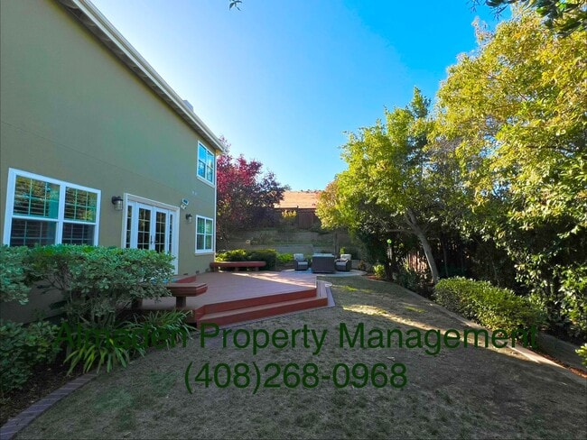 Building Photo - 7000 Sterling Gate Ct