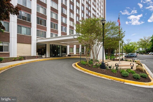 Building Photo - 11801 Rockville Pike