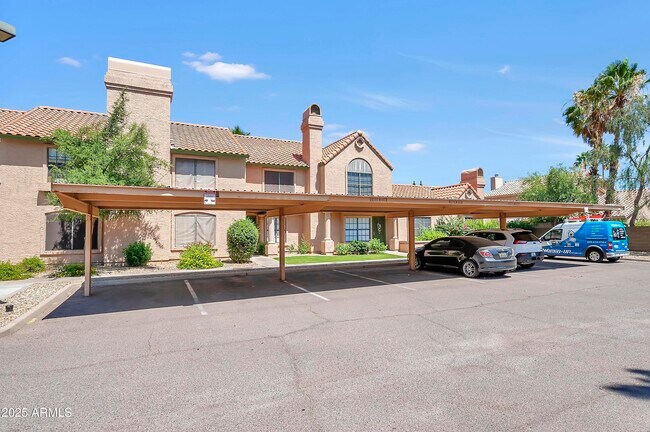 Building Photo - 4901 E Kelton Ln