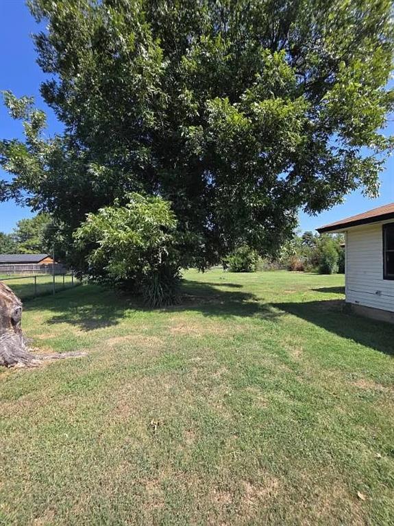 Building Photo - 10311 Bellview Dr