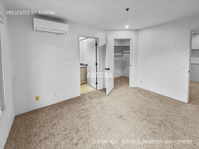 Building Photo - 1629 Waikahalulu Ln