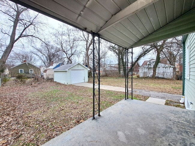 Building Photo - 1732 S 23rd St