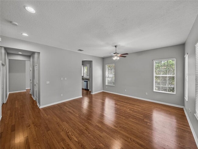 Building Photo - 6222 Hadley Commons Dr