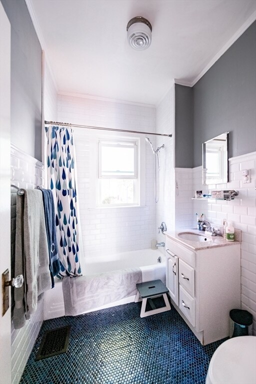 Building Photo - 4 Highland Terrace