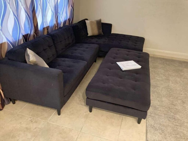 Building Photo - 2637 NW 1st St