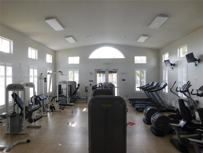 Building Photo - 12813 SW 132nd Terrace