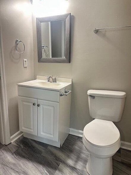 Building Photo - 257 SE Bell St