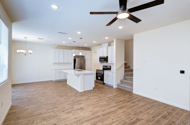 Building Photo - 1498 Vintage Ln