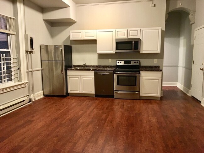 Interior Photo - Woodhome Flats