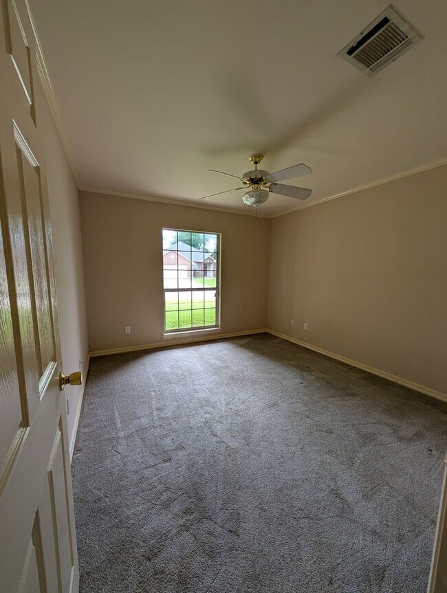 Building Photo - 1411 Magnolia Ridge