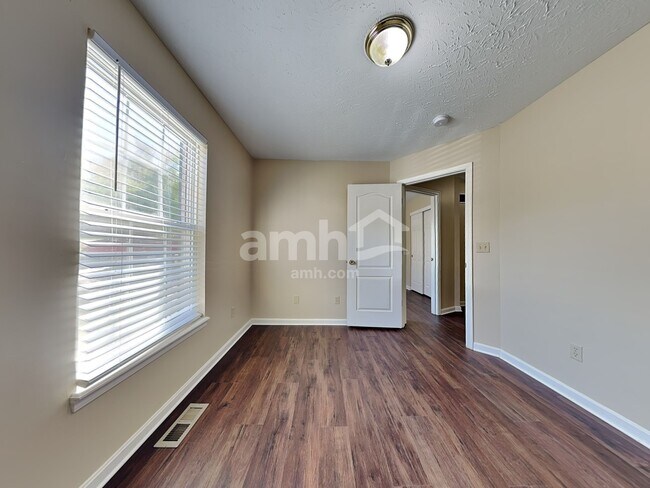 Building Photo - 38 Caney Ct