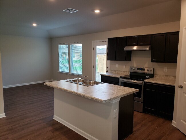 Building Photo - 5668 Magnolia de Percy Dr
