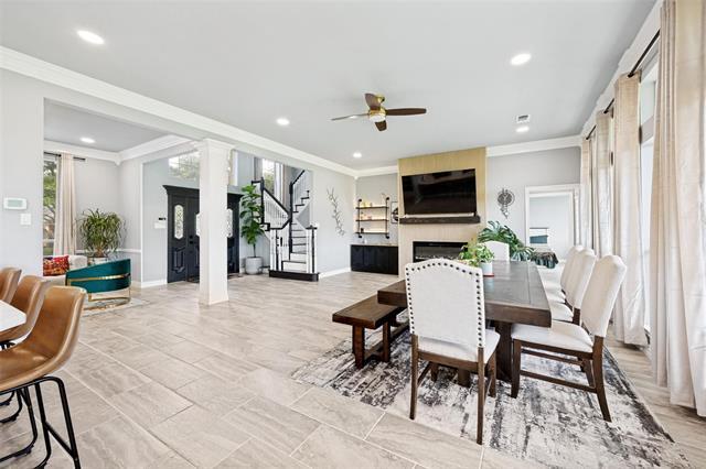 Building Photo - 818 Riviera Dr