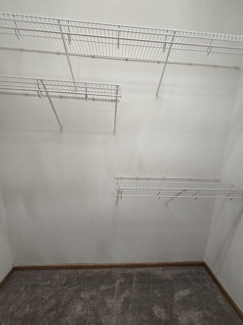 Building Photo - 950 67th St