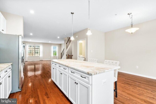 Building Photo - 8479 Randell Rdg Rd