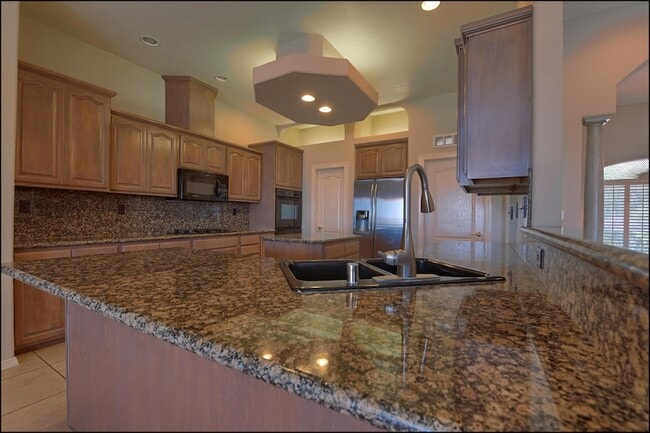 Building Photo - 1435 Cloud Ridge Dr