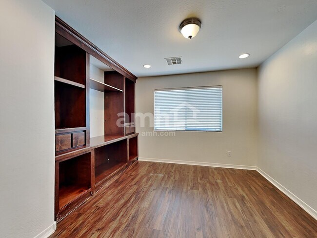 Building Photo - 10317 W Toronto Way