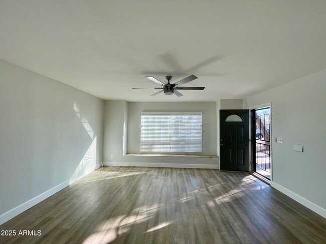 Building Photo - 8226 E Sells Dr