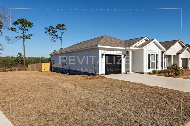 Building Photo - COMING SOON Newly Built 4 Bed 2 Bath Craftsman Home in Spanish Fort with Deck