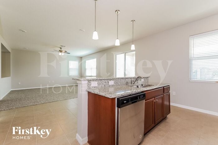 Building Photo - 2635 Interlock Dr