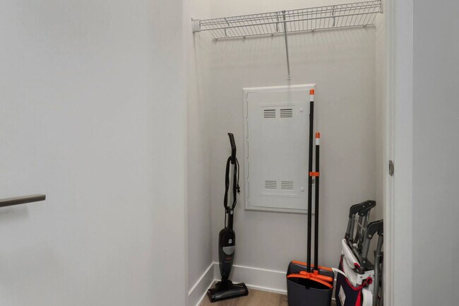 Building Photo - 28294 Ferry Rd