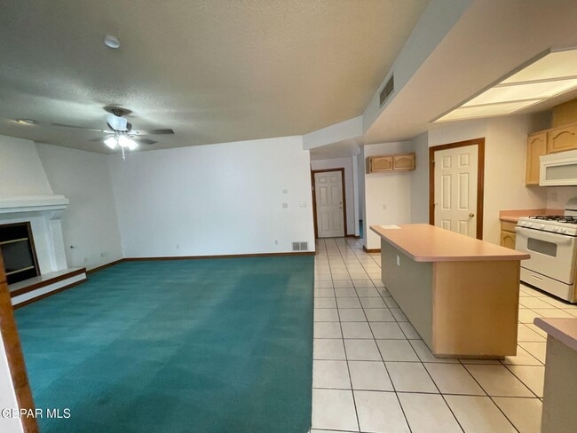 Building Photo - 6851 Rock Canyon Dr
